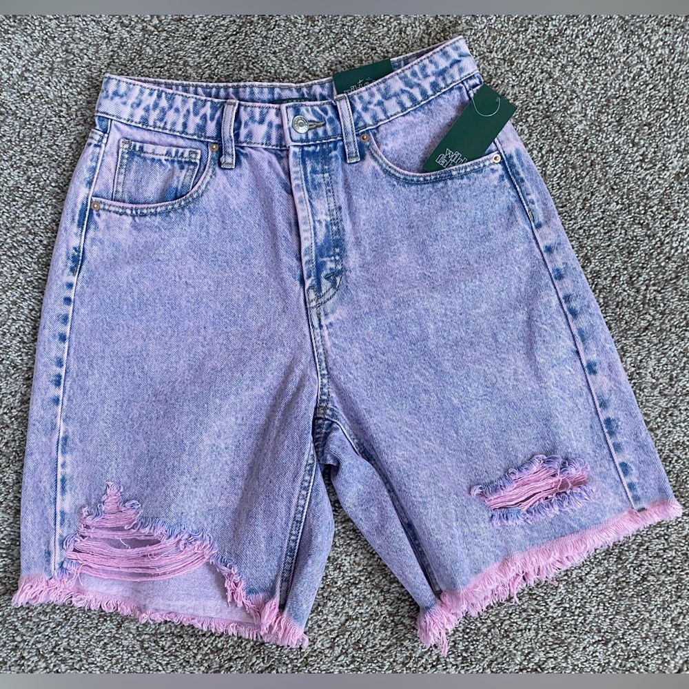 •NWT•Wild Fable Women’s High-Rise Bermuda Jean Shorts- ‘Pink Acid Wash’